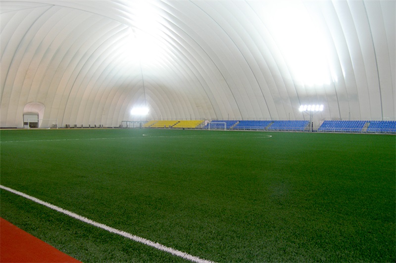 原來室內(nèi)足球館可以這樣做，不但造價低廉而且使用年限又長