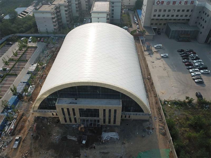 未來建筑業(yè)的發(fā)展方向是經(jīng)濟(jì)節(jié)能環(huán)?？沙掷m(xù)型建筑-氣膜建筑