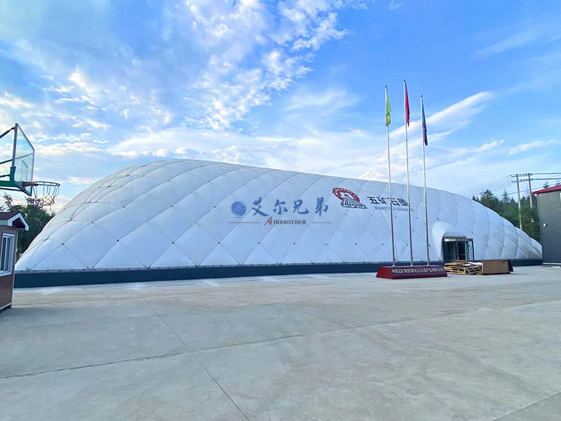 艾爾兄弟高質量氣膜足球館，讓您放心選擇