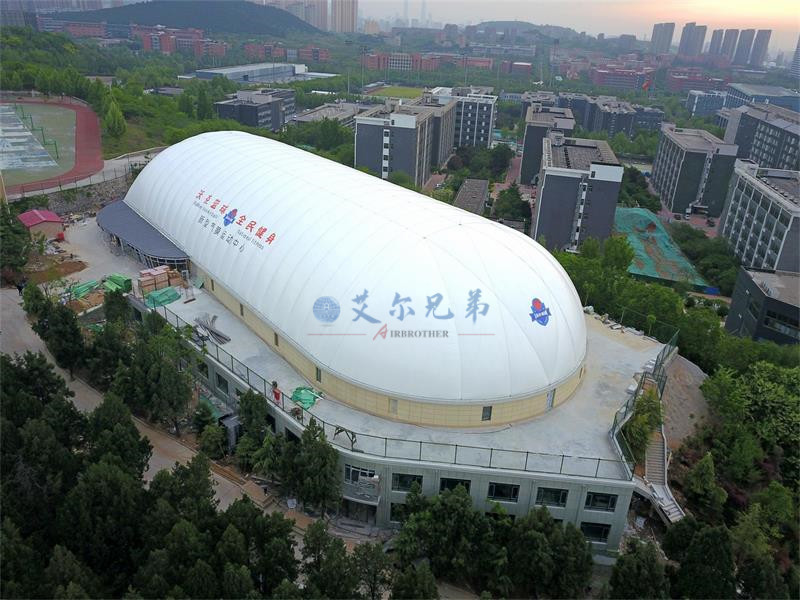 打造適合運(yùn)動(dòng)的氣膜體育館，構(gòu)建城市新特色