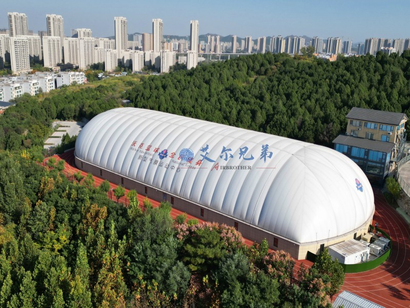 走進(jìn)氣膜廠家，了解氣膜網(wǎng)球館的建設(shè)